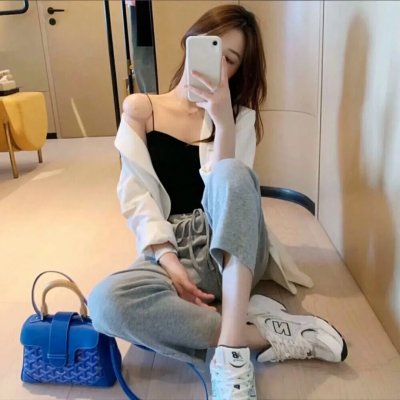 春色无边脂粉阵